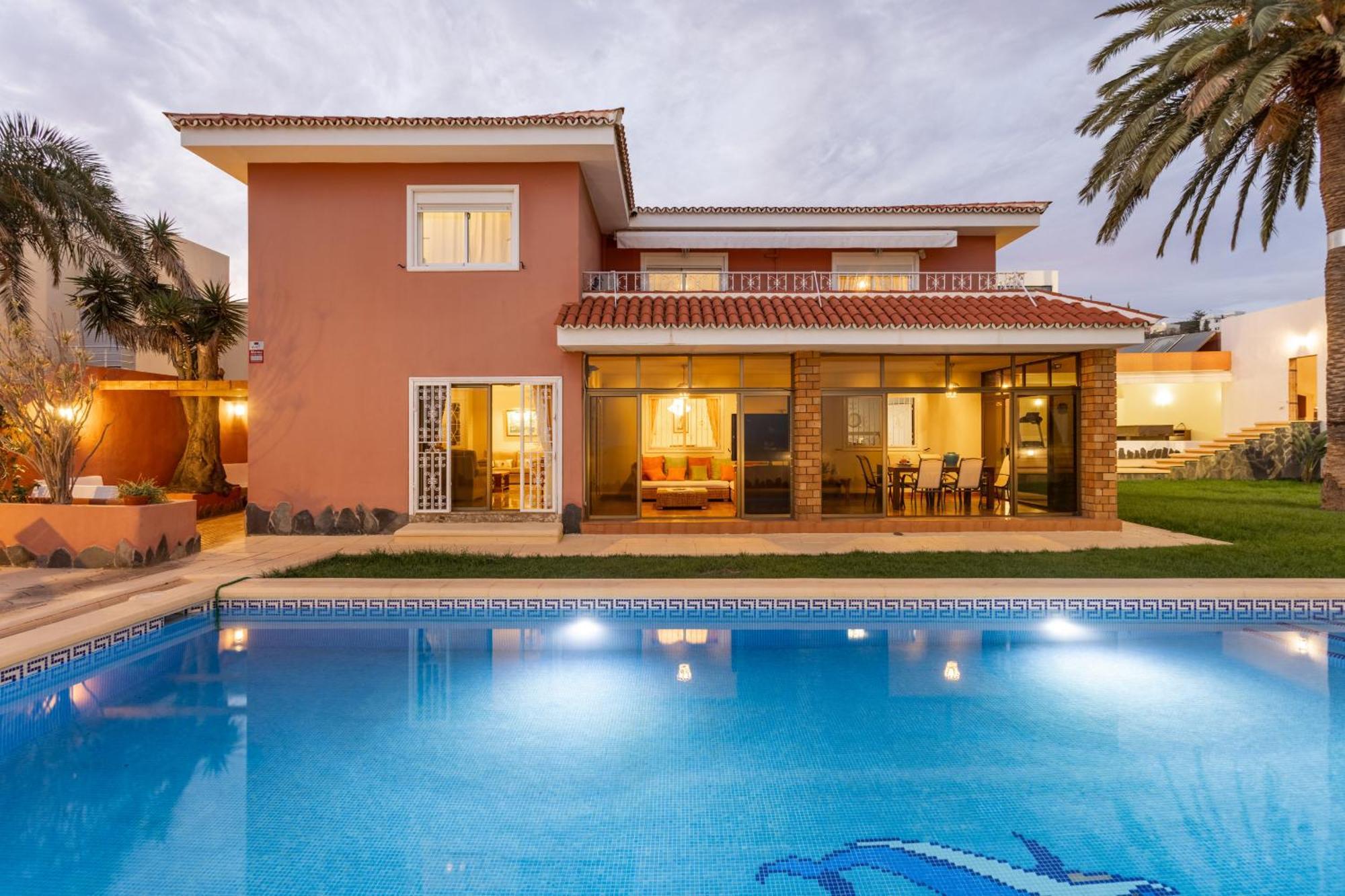 One & Only Sports And Relax Villa Heated Pool By Eden Rentals Tabaiba Екстер'єр фото